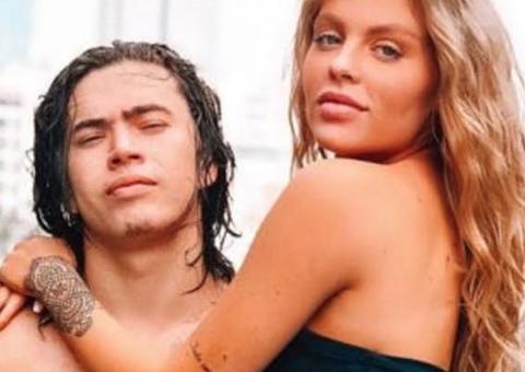 Whindersson Nunes apalpa bumbum gigante de Luísa Sonza em ilha paradisíaca