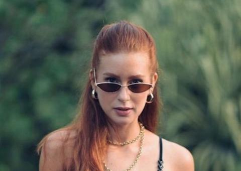 Marina Ruy Barbosa dá 'surra' em seguidores ao exibir barriga sarada de biquíni