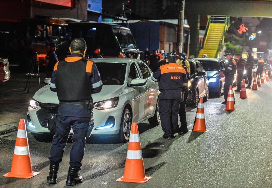 Operação do Detran Amazonas flagra quase 60 motoristas dirigindo embriagados