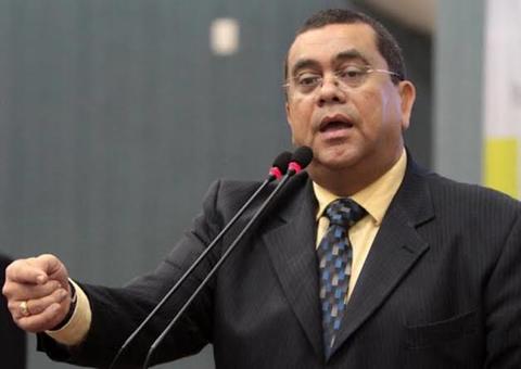 De peixeiro a vereador, conheça a trajetória de Arlindo Jr. 