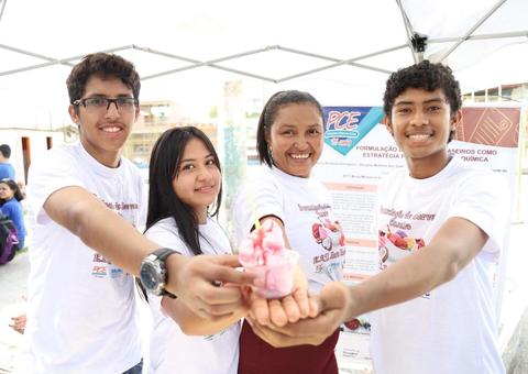 Estudantes no Amazonas aprendem química por meio da produção de sorvetes