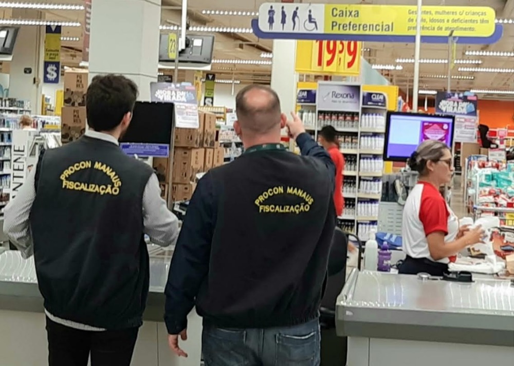 Procon Manaus flagra lojas e supermercado descumprindo lei preferencial aos autistas