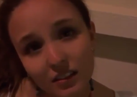 De férias, Larissa Manoela sofre queimadura na testa e vira piada: ‘Couro cabeçudo'