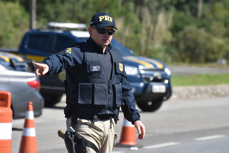 Motorista de ônibus é flagrado embrigado após beber na confraternização da própria empresa