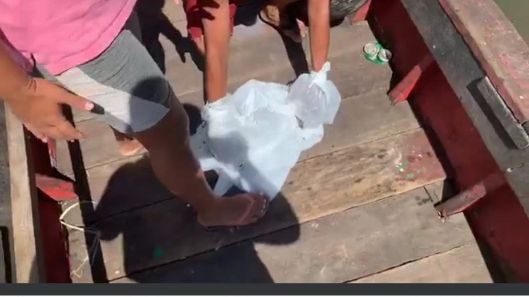 Na véspera do Ano Novo, corpo de bebê é encontrado boiando em igarapé de Manaus 