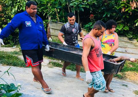 Após confusão em casa, homem aparece morto às margens de ribanceira em Manaus