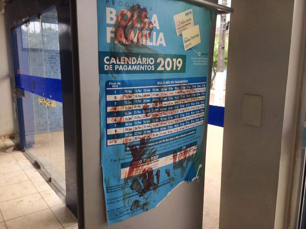 No Amazonas, agência bancária amanhece com marcas de sangue e clientes ficam assustados