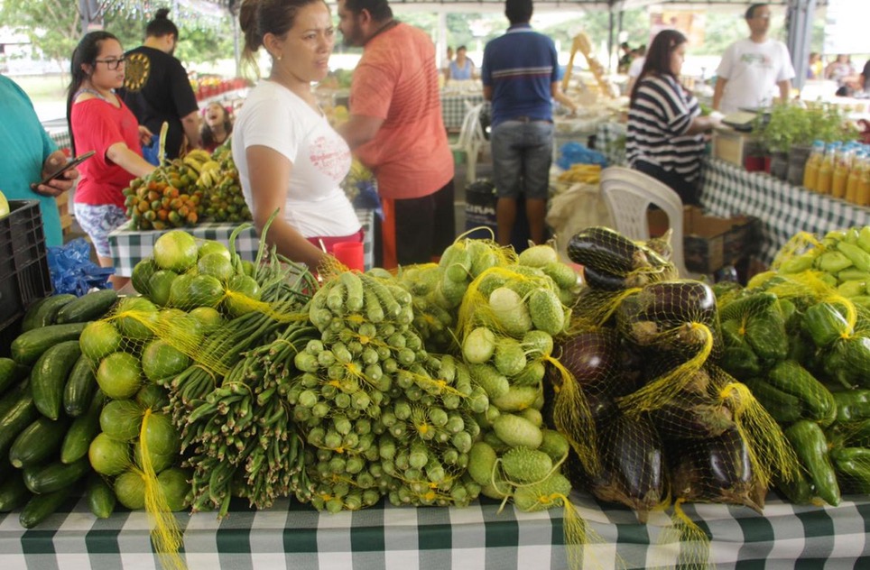 Feira de produtos regionais na Nilton Lins retorna na próxima quarta-feira