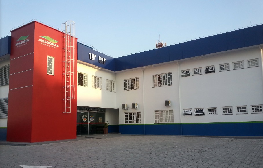 Ao ser flagrado estuprando cadela de pastor, homem é espancado por populares em Manaus