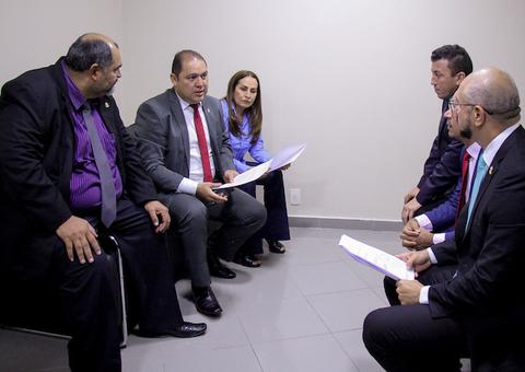 Lei que valoriza serviço de táxi e reduz taxas já vigora em Manaus