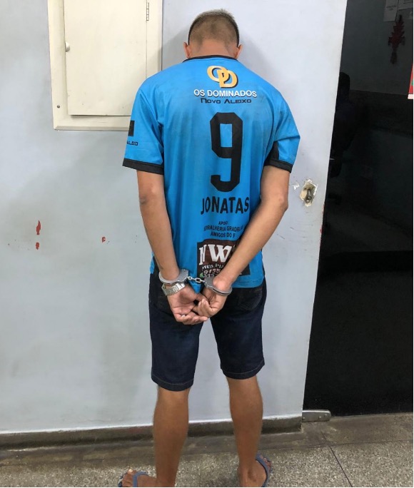 Jovem é preso suspeito de traficar drogas em Manaus