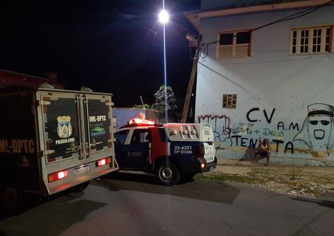 Em Manaus, homem é executado em beco com dois tiros na cabeça