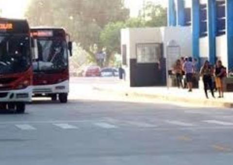 Em Manaus, idosa é atropelada ao tentar embarcar em ônibus lotado 