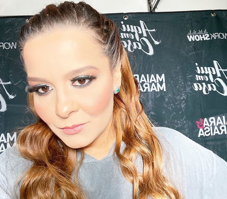 Solteira, Maiara começa o ano com cirurgia de silicone nos seios 