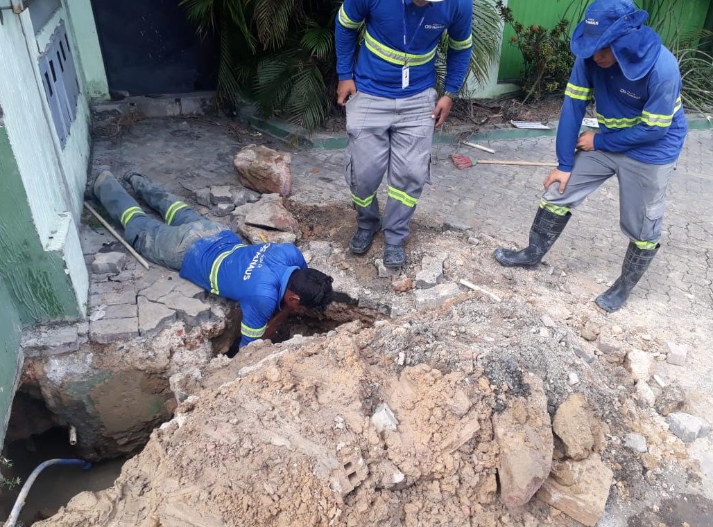 Dono de cozinha industrial é flagrado furtando água e energia em Manaus