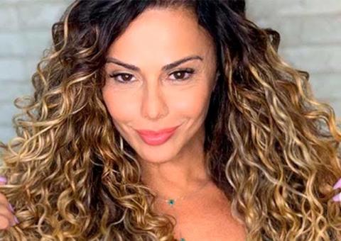 Viviane Araújo assume romance com empresário e faz declaração apaixonante 