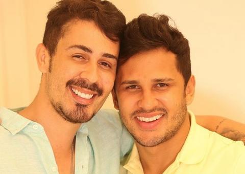 Carlinhos Maia dá carrão avaliado em R$ 800 mil para o marido