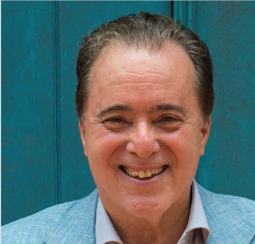 Tony Ramos passa mal e é internado às pressas