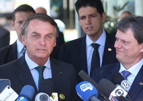 Após apoiar ação dos EUA, Bolsonaro diz que Brasil manterá comércio com Irã