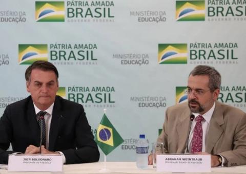'Sai o kit gay e entra a leitura em família', diz ministro da Educação em reunião com Bolsonaro
