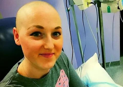 Após fazer mastectomia e quimioterapia mulher descobre que nunca teve câncer