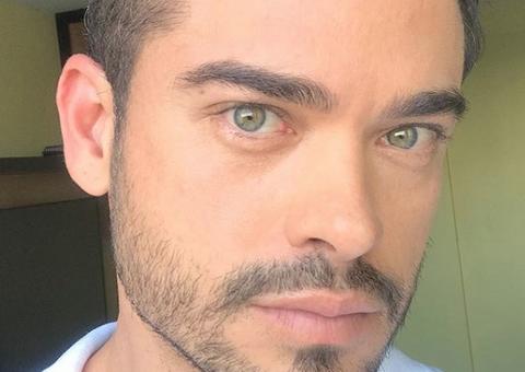 Sidney Sampaio viaja a Manaus para fazer transplante capilar