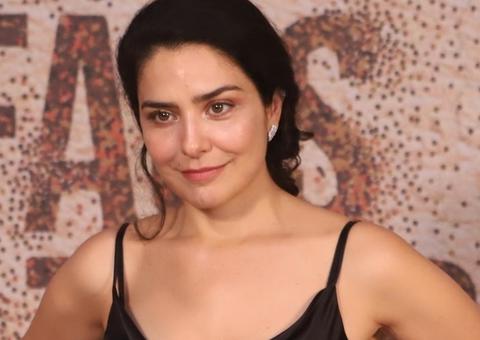 Letícia Sabatella exibe clique raro da filha e semelhança impressiona 