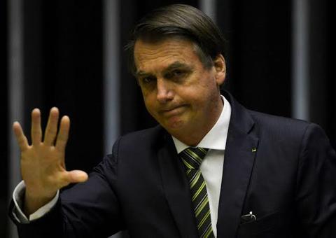 Bolsonaro sanciona lei que institui carteira nacional do autista