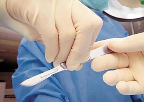 Conselho de Medicina altera regra para cirurgias de mudança de sexo