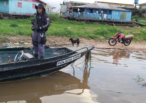No Amazonas, piratas de rios usavam barco falso da PC para roubar drogas e flutuantes 