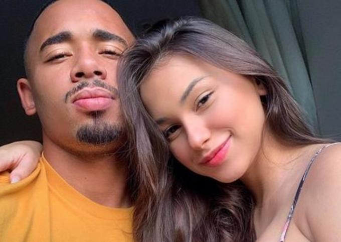 Gabriel Jesus termina namoro com modelo, diz colunista 