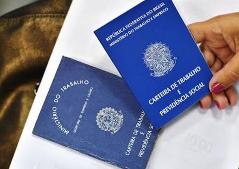 Governo economiza R$ 1,9 bilhão com salário mínimo defasado