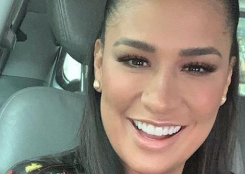 Simone posta foto com padre e pastor e detalhe chama atenção