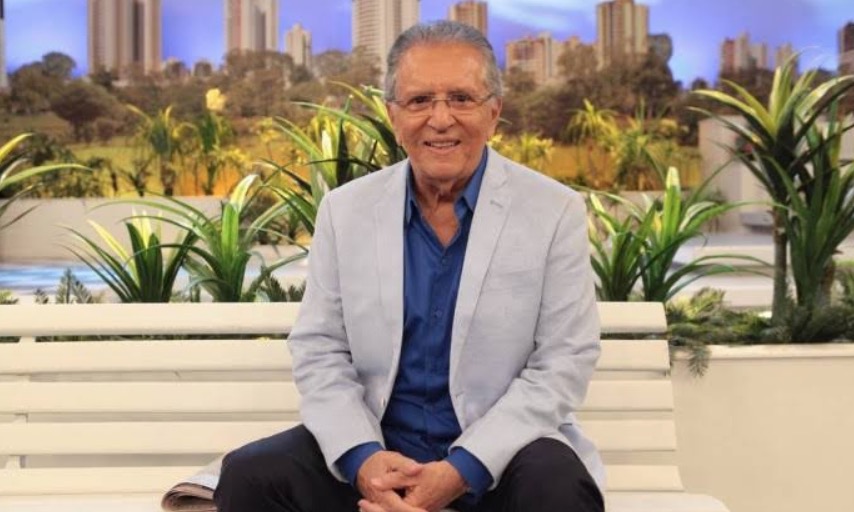 Carlos Alberto de Nóbrega é internado com infecção intestinal por ingerir iogurte vencido