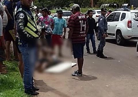 Casal perde controle de moto e é arremessado em estrada do Amazonas