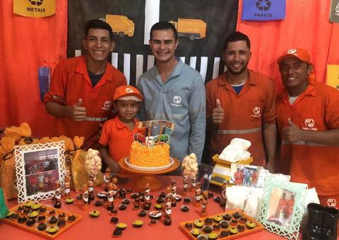 Em Manaus, menino de 5 anos pede festa de aniversário com tema de Gari