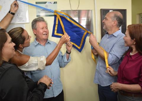 Prefeito entrega UBS revitalizada em bairro da zona Norte de Manaus