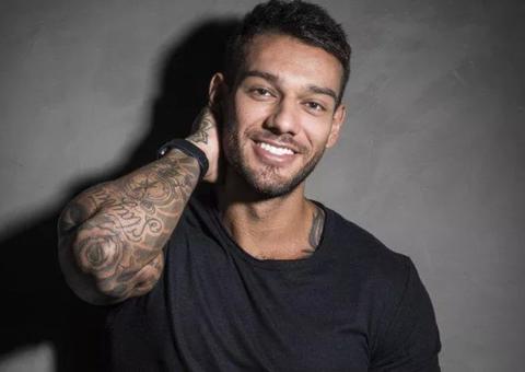 Lucas Lucco adota cadela que perdeu uma patinha após ser atropelada