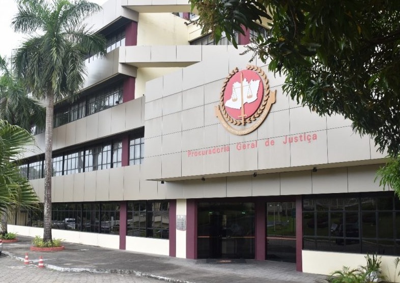 MP apura dano aos cofres públicos no aumento salarial de 225% a servidores no Amazonas