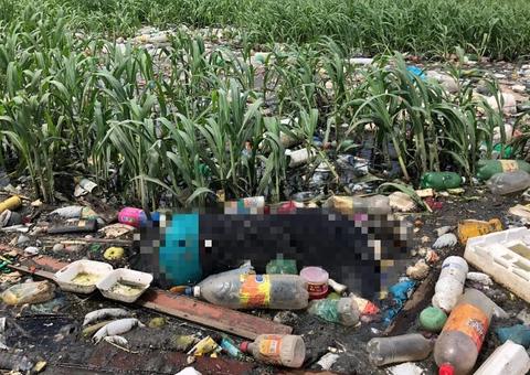 Churrasqueiro encontrado boiando em igarapé foi morto a pauladas em Manaus