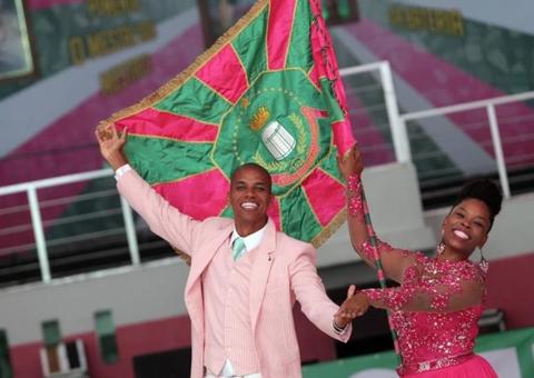 Mestre-Sala e Porta-bandeira da Mangueira ministram workshop em Manaus