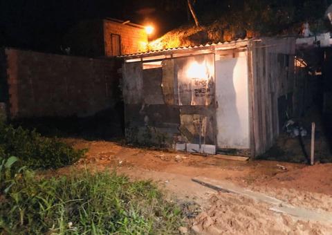 Funcionário da UEA tem casa invadida e é brutalmente assassinado por grupo em Manaus