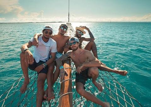 Amigo de Neymar, surfista que resgatou Pedro Scooby de acidente pode estar no BBB 20 