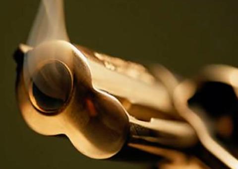 Mistério: Homem é encontrado morto dentro de carro em Manaus