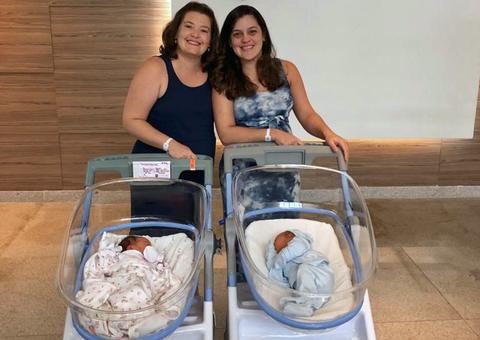 Irmãs que fazem aniversário juntas dão à luz no mesmo dia