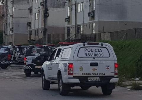 Jovem é baleado e preso após atirar contra policiais da Rocam em Manaus
