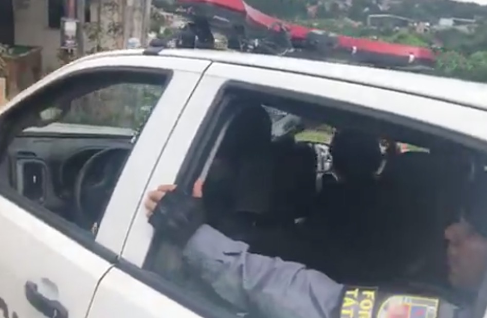 Três homens que teriam sequestrado rivais em comunidade são presos em Manaus 