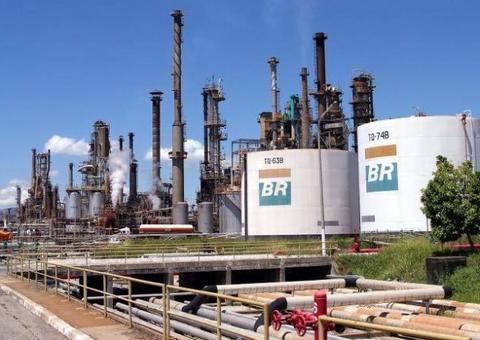 Após BB, Petrobras também anuncia que aposentado será desligado