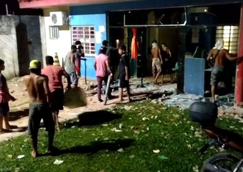 No Amazonas, três pessoas são baleadas ao invadirem delegacia para linchar estuprador