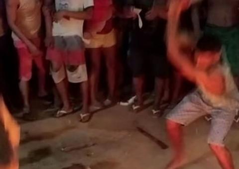 Polícia nega ter entregado preso para população esquartejar e pede reforço para Fonte Boa